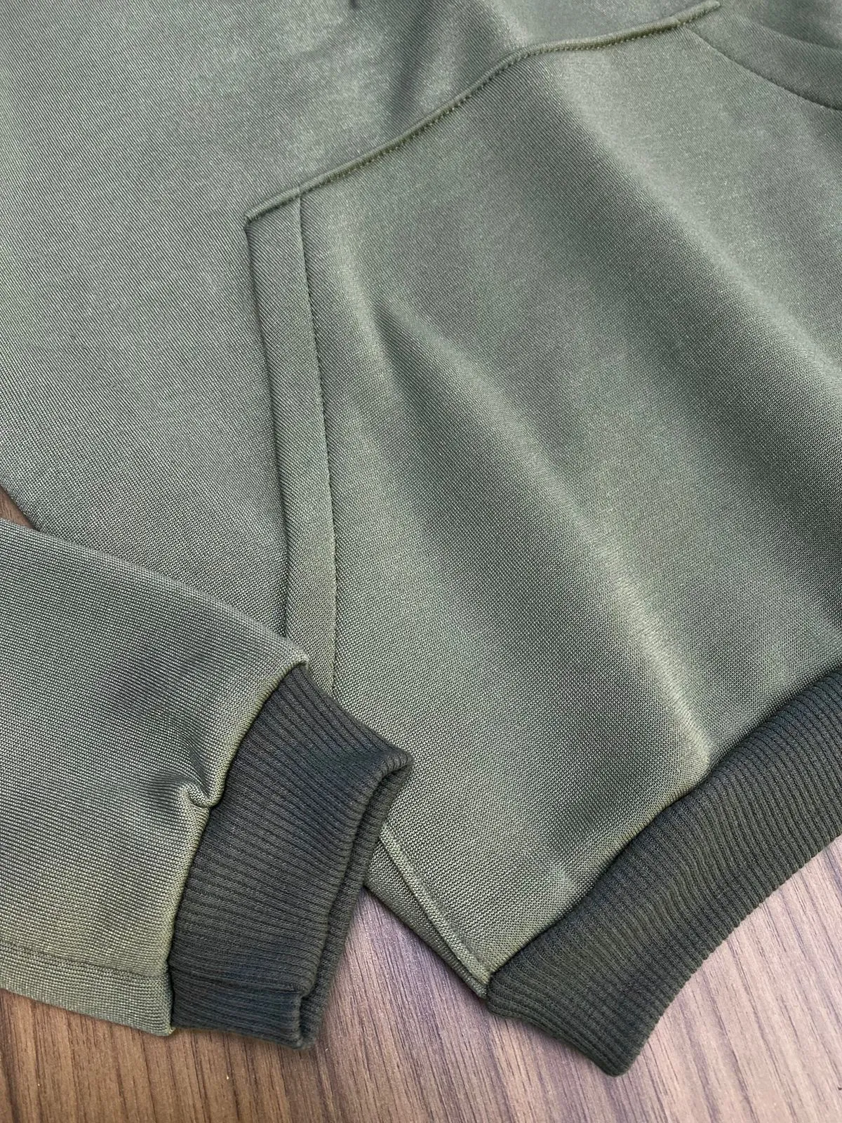 Blusa Moletom Capuz e Bolsos 9600015  (Es/E,F)
